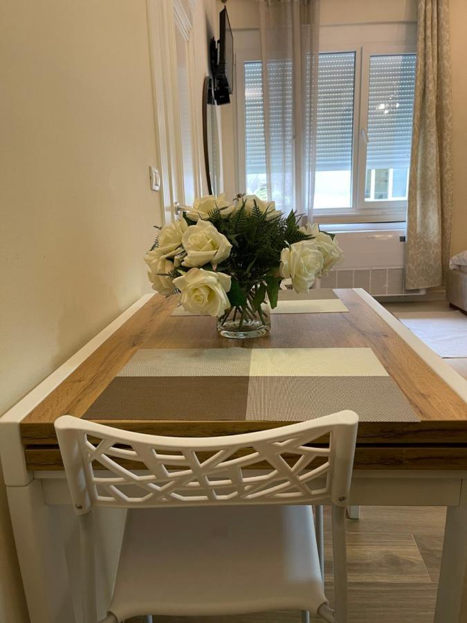 Noela'S Place Τίρανα Εξωτερικό φωτογραφία